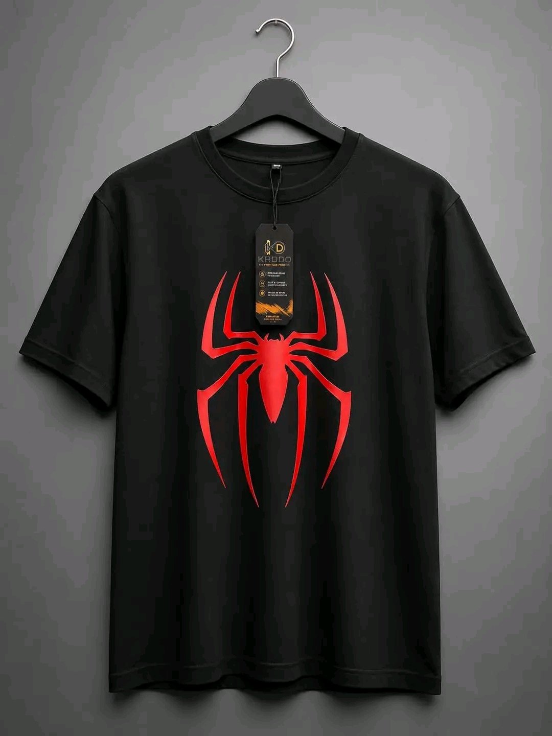 Black Cosmetic round neck T-shirt